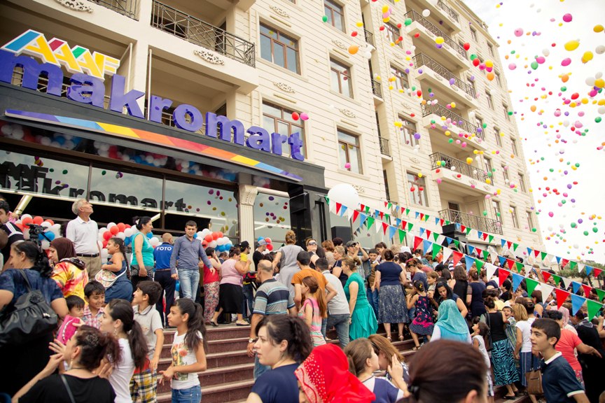 В Хырдалане открылся торговый центр AAAF Makromart (ФОТО)