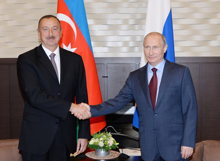 Rusya Devlet Başkanı Azerbaycan Cumhurbaşkanı'nı tebrik etti