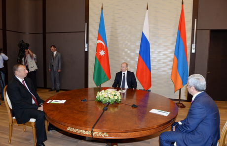 Ильхам Алиев: Надеемся, что путем переговоров будет найдено решение по Нагорному Карабаху, соответствующее международному праву и справедливости (ФОТО)