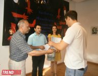 Молодые художники–карикатуристы представили в Баку свои работы (ФОТО)