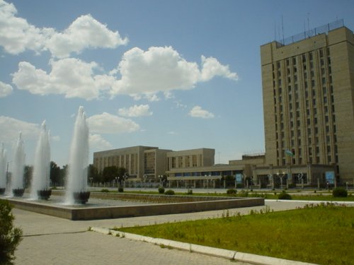 Узбекский город Термез награжден орденом "Амир Темур"