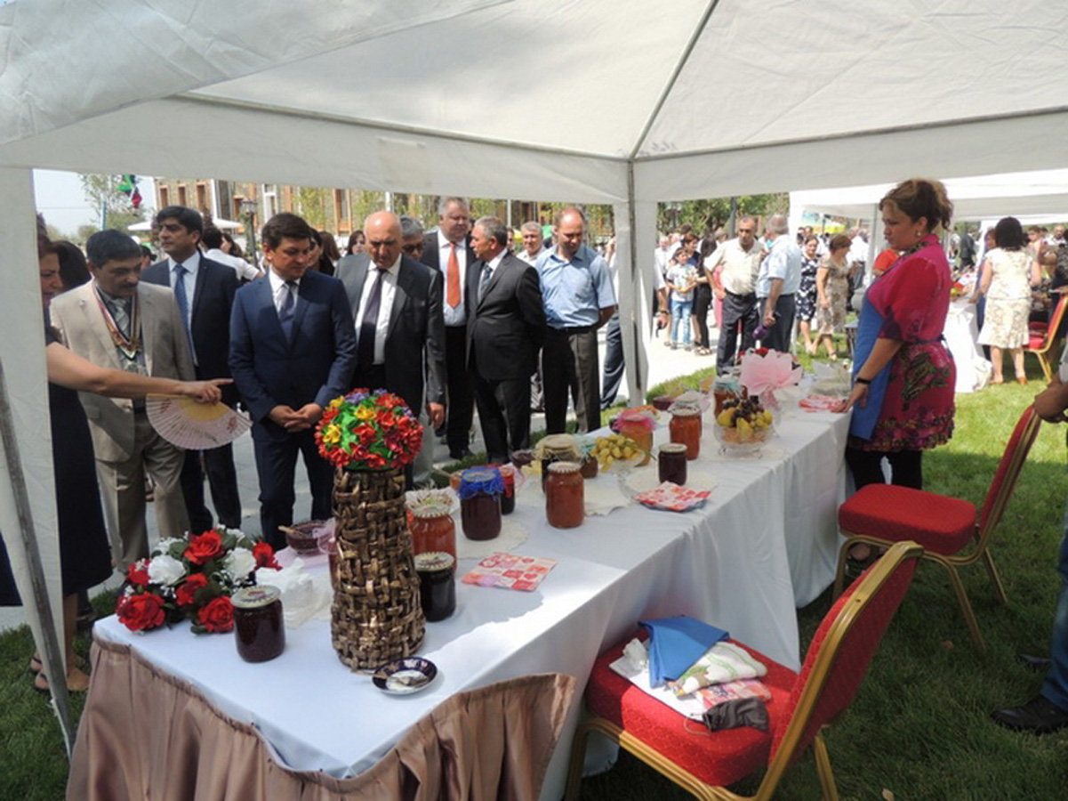 Фестиваль варенья в Габале вызвал большой интерес иностранных гостей (ФОТО)
