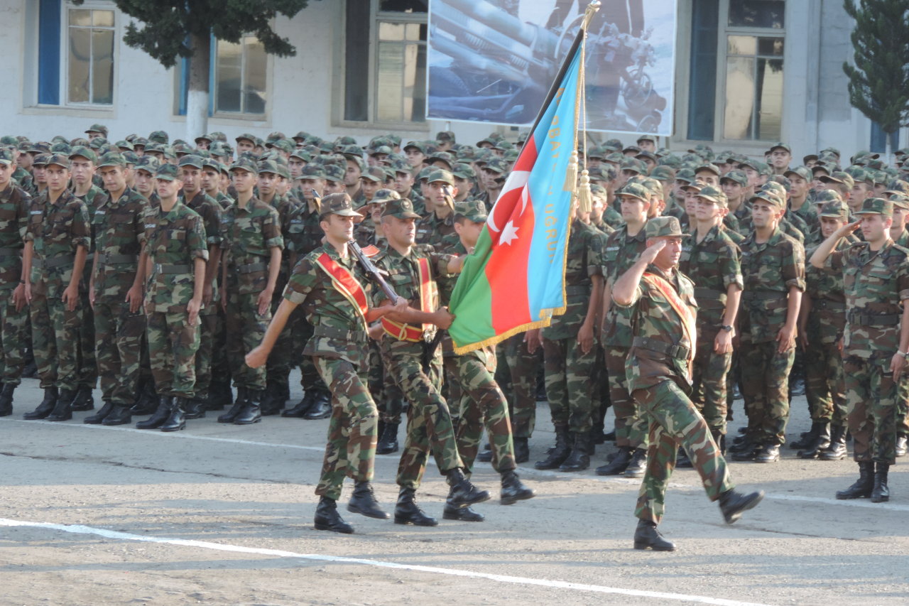 В Азербайджане начался прием документов в военные училища