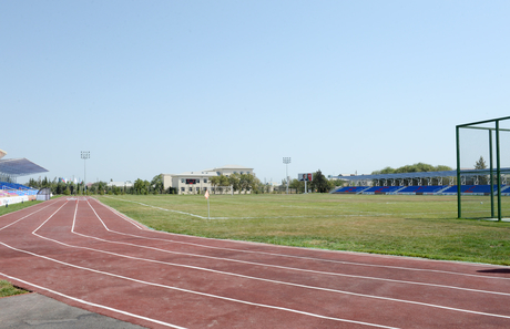 Beyləqanda Mərkəzi Şəhər Stadionu əsaslı təmir və yenidənqurmadan sonra istifadəyə verilib (FOTO)