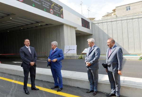 Prezident İlham Əliyev Bakıda növbəti yol qovşağının açılışında iştirak edib (FOTO)