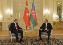 Azerbaijani, Turkish presidents meet one on one