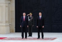 В Баку состоялась официальная церемония встречи Президента Турции Реджепа Тайипа Эрдогана (ФОТО)