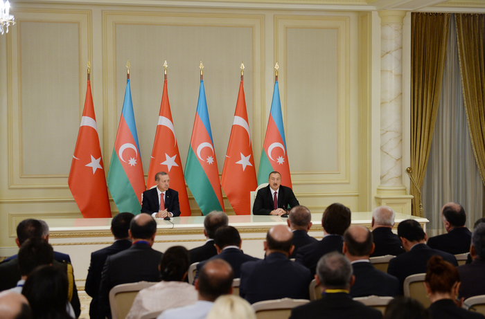 Президент Ильхам Алиев: Турция всегда была рядом с Азербайджаном (ФОТО)
