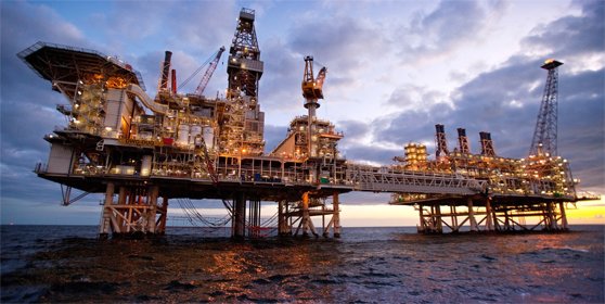 BP resumes oil extraction at platform in Caspian