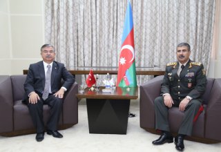 Состоялась встреча глав минобороны Азербайджана и Турции