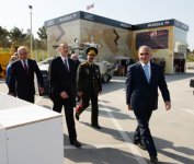 Prezident İlham Əliyev birinci Azərbaycan Beynəlxalq müdafiə sənayesi sərgisi ilə tanış olub (FOTO)