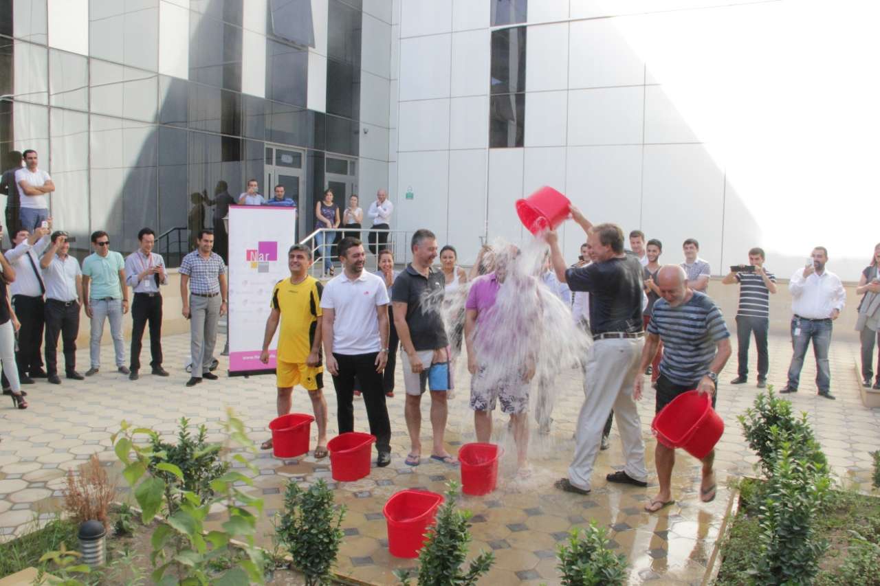 Azerfon leadership Joins Ice Bucket Challenge campaign (PHOTO)