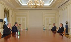 Президент Азербайджана принял директора Управления международного развития минобороны Франции