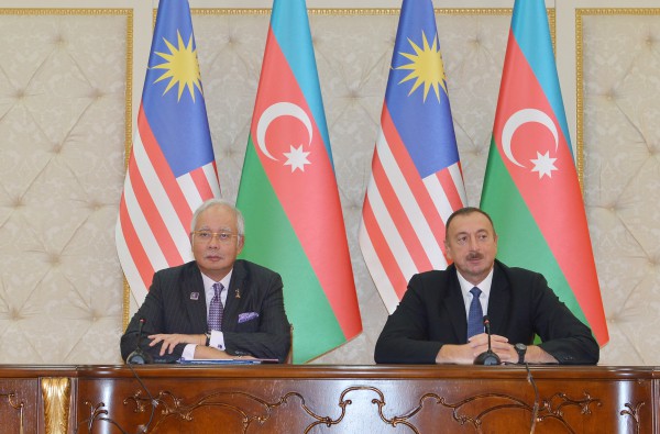 Azerbaijani president, Malaysia’s PM make statements for press