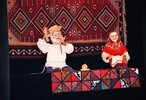 Азербайджанский кукольный театр открыл новый сезон