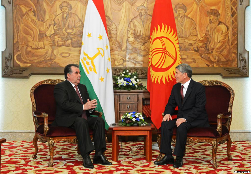 Президенты Таджикистана и Кыргызстана выступили за скорейшее решение приграничных споров
