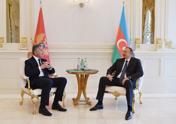 Президент Ильхам Алиев: Существуют хорошие возможности для  развития торговых связей между Азербайджаном и Черногорией (ФОТО)
