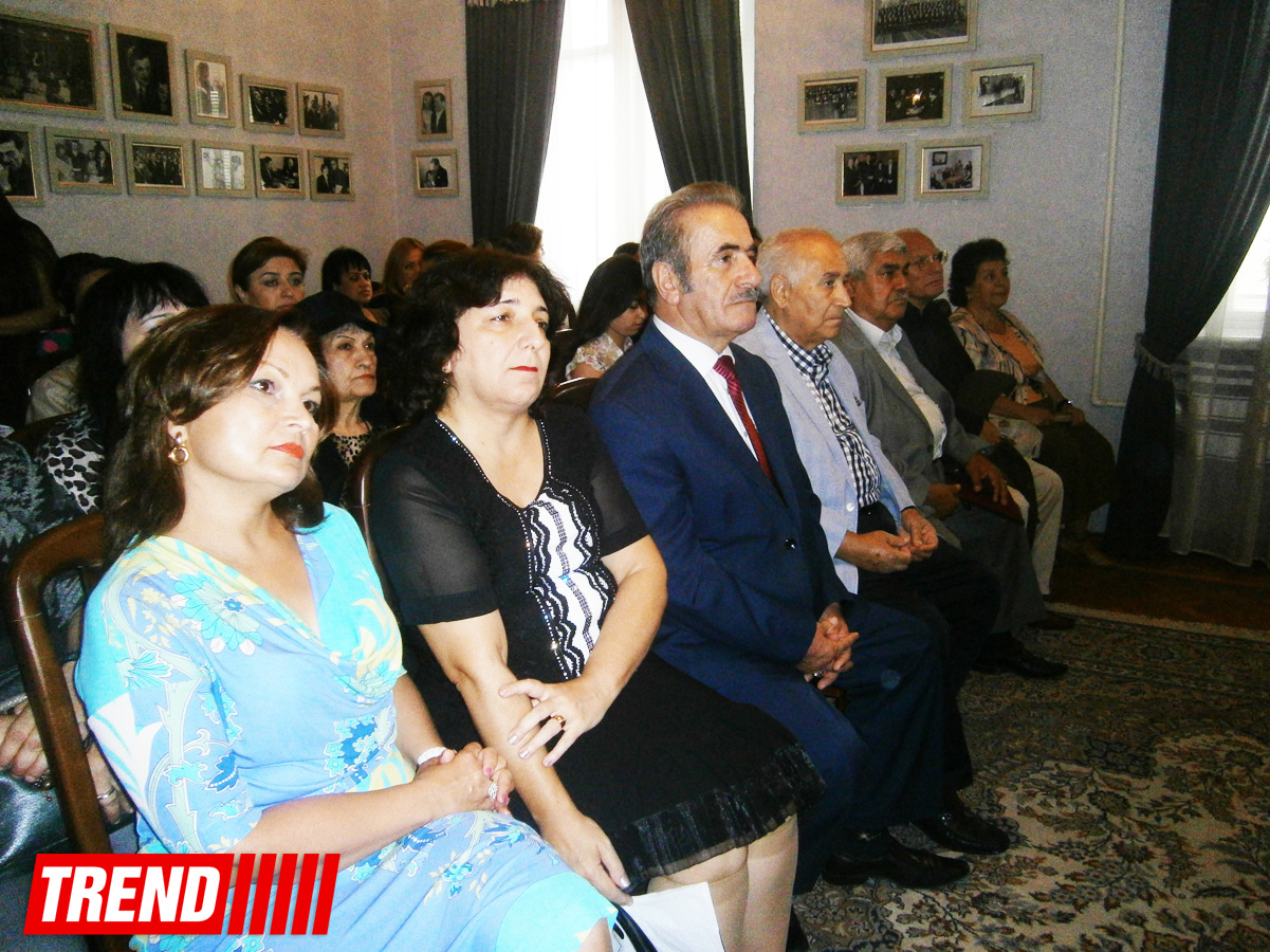В Баку отметили 20-летие со дня открытия квартиры-музея Ниязи (ФОТО)