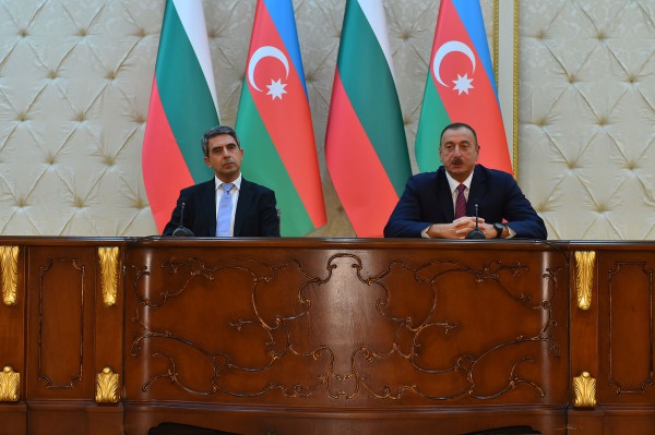 Президент Ильхам Алиев: Азербайджан и Болгария обсудили вопрос взаимного инвестирования (ФОТО)