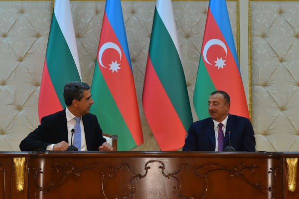 Президент Ильхам Алиев: Азербайджан и Болгария обсудили вопрос взаимного инвестирования (ФОТО)