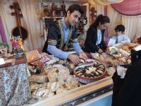 Azərbaycan incəsənət ustalarının çıxışları fransalı tamaşaçılarının böyük marağına səbəb oldu (FOTO)