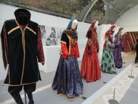 Azərbaycan incəsənət ustalarının çıxışları fransalı tamaşaçılarının böyük marağına səbəb oldu (FOTO)