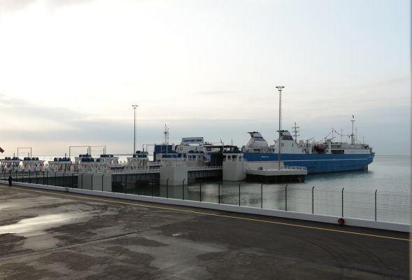 Президент Ильхам Алиев принял участие в открытии паромного терминала нового Бакинского международного порта (ФОТО)