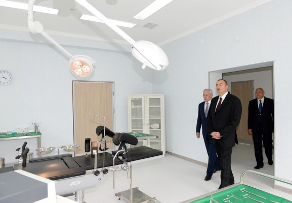 Президент Азербайджана ознакомился с условиями в Исмаиллинской районной центральной больнице после капитальной реконструкции (ФОТО)
