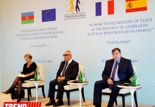 Азербайджанские налоговики будут отправлены на долгосрочную практику во Францию - министр (ФОТО)