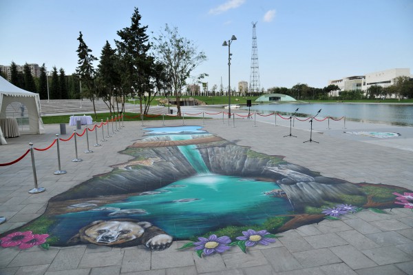Leyla Əliyeva Dədə Qorqud parkında 3D qraffiti layihəsinin açılışında iştirak edib (FOTO)