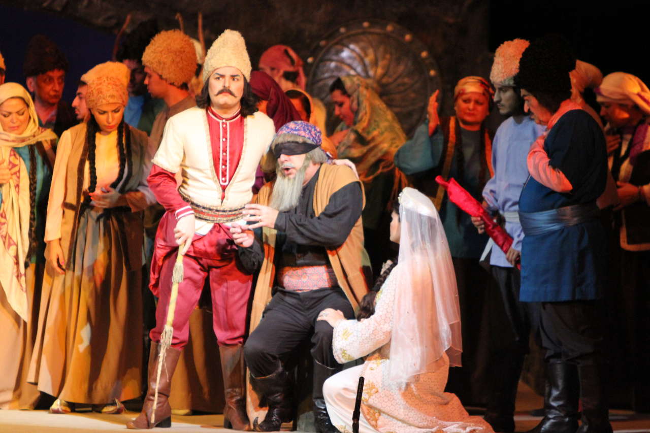 В Баку показали оперу "Кероглу" (ФОТО)