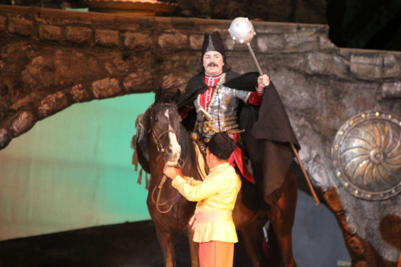В Баку показали оперу "Кероглу" (ФОТО)
