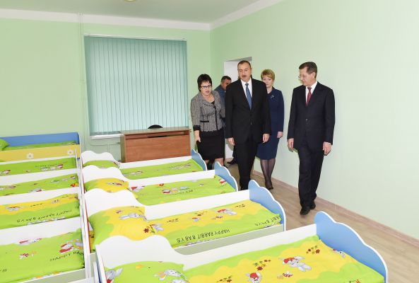 Президент Азербайджана принял участие в открытии детсада, построенного по инициативе Фонда Гейдара Алиева в Астрахани (ФОТО)