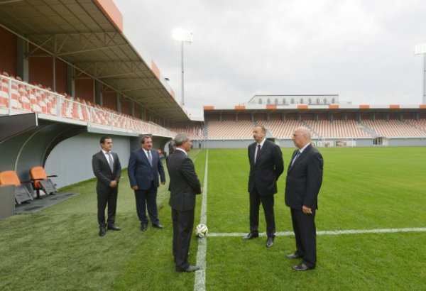 Президент Азербайджана принял участие в открытии стадиона в поселке Масазыр (ФОТО)