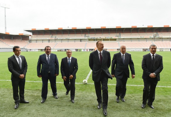 İlham Əliyev Masazır qəsəbəsində inşa olunan stadionun açılışında iştirak edib (FOTO)