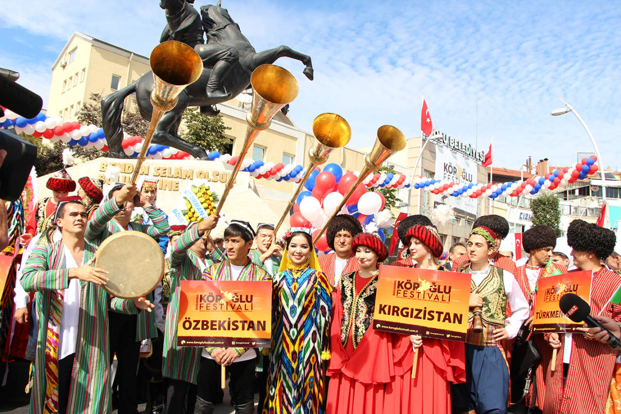 В Турции прошел Международный фестиваль Кёроглу с участием делегации Азербайджана (ФОТО)