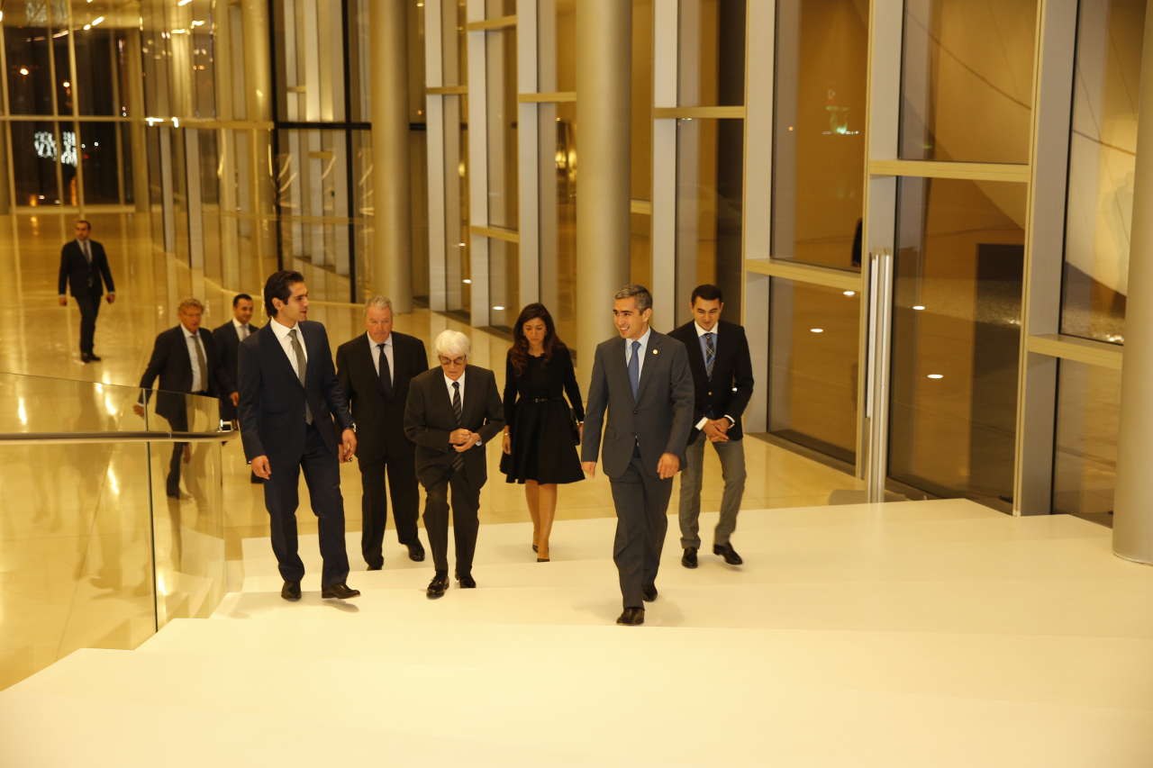 CEO of Formula One Group visits Heydar Aliyev Center (PHOTO)