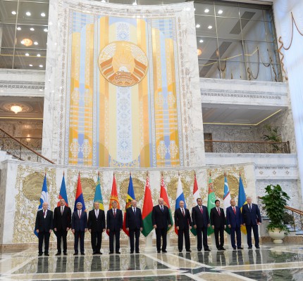 Президент Азербайджана Ильхам Алиев принял участие в заседании Совета глав государств СНГ в Минске (ФОТО)