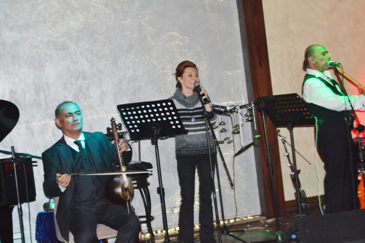 В Баку состоялся концерт  джазовой исполнительницы и перкуссионистки Сенем Дийиджи (ФОТО) - Gallery Image