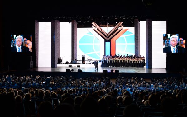 Вице-президент Фонда Гейдара Алиева Лейла Алиева приняла участие в  торжественном вечере, посвященном юбилею МГИМО (ФОТО)