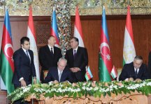 Азербайджан и Таджикистан подписали ряд документов (ФОТО)