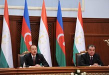Президенты Азербайджана и Таджикистана выступили с заявлениями для прессы (ФОТО)