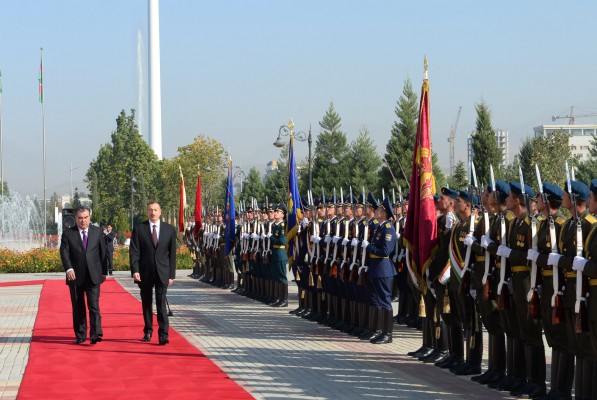 Azerbaijani president officially welcomed in Tajikistan