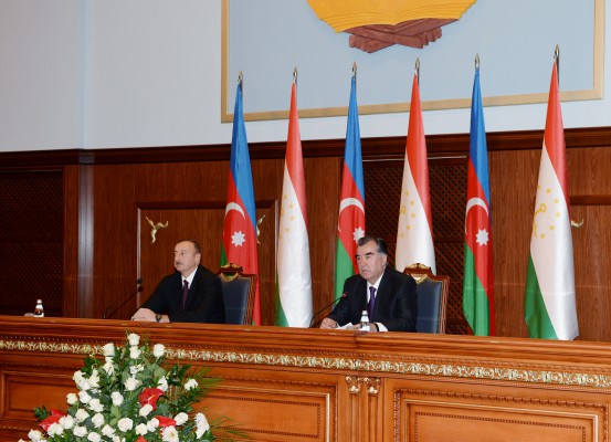 Президент Ильхам Алиев: Урегулирование нагорно-карабахского конфликта в рамках территориальной целостности Азербайджана - единственный возможный путь для обеспечения мира в регионе (ФОТО)