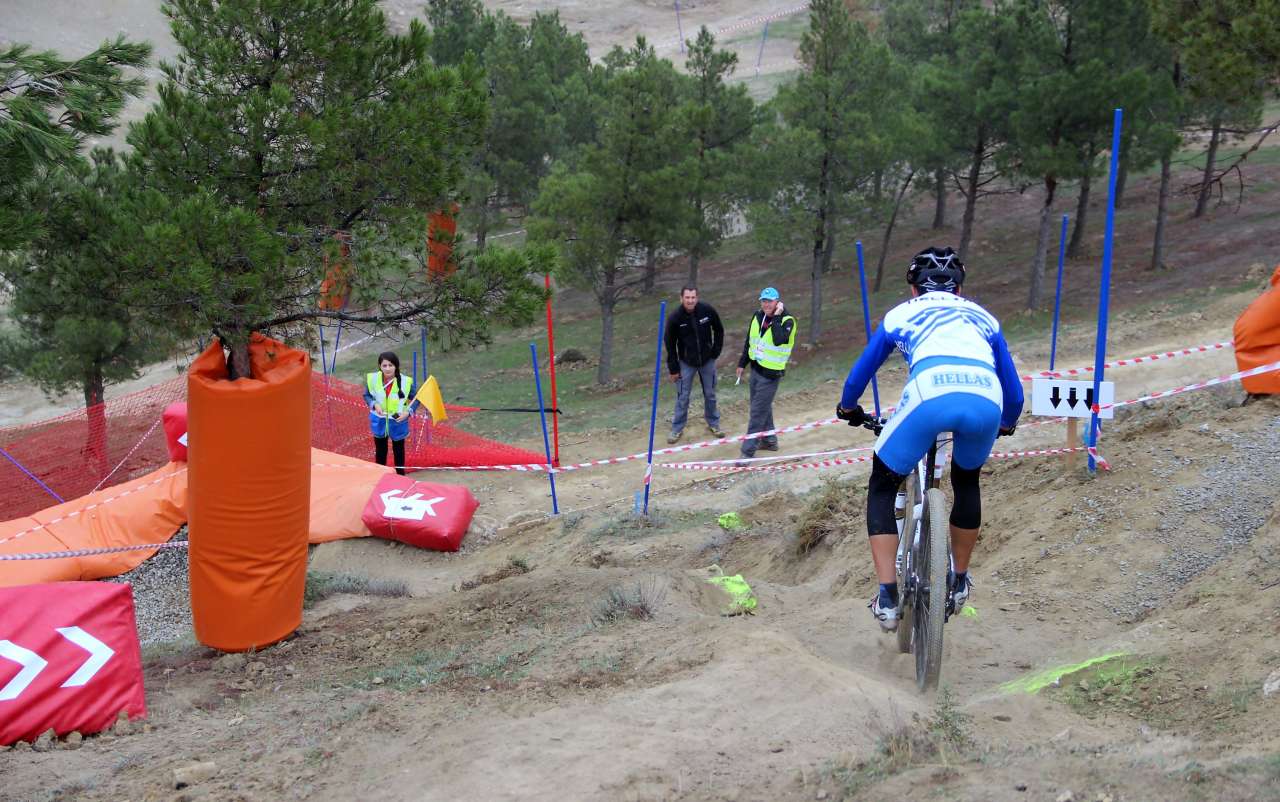Dağ velosipedi sınaq yarışı üçün heyətimiz (FOTO)