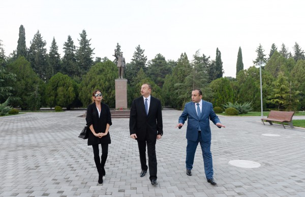 Президент Азербайджана и его супруга посетили город Нафталан (ФОТО)