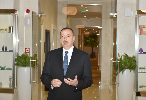Президент Азербайджана и его супруга Мехрибан Алиева приняли участие в открытии гостиничного комплекса «Karabakh SPA & Resort» в Нафталане (ФОТО)
