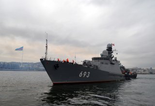 Завершился визит в Баку двух кораблей Каспийской флотилии ВМФ России (ФОТО)