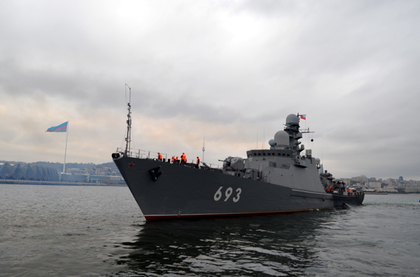 Russia’s Caspian Flotilla ships leave Baku port (PHOTO)