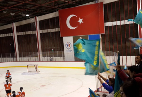 Казахстанская женская команда по хоккею заняла второе место в отборочном турнире Кубка Европейских Чемпионов среди женских команд в Анкаре (ФОТО)